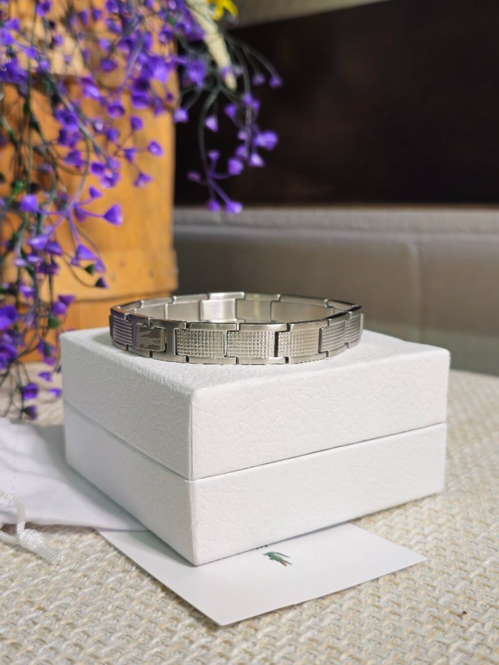 Silver Metropole Bracelet – Croc Emblem Detai